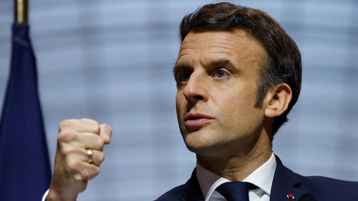 Čtyři týdny do voleb, Macron má před Le Penovou obrovský náskok